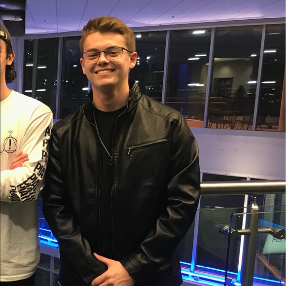 Meet your Posher, Dalton - Picture 2 of 2